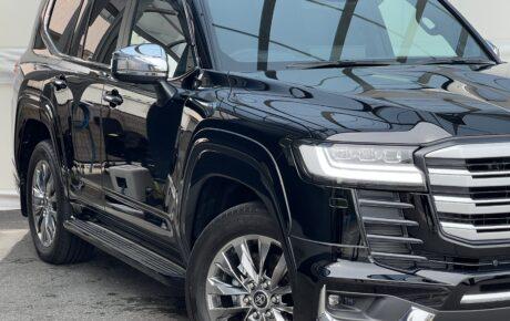 トヨタ　ランドクルーザー300　3.5ZX 4WD　フルモデリスタエアロ  純正20AW