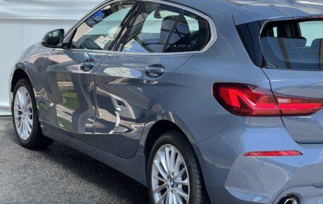 BMW　118i プレイ DCT5名