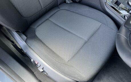 BMW　118i プレイ DCT5名