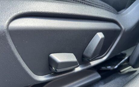 BMW　118i プレイ DCT5名