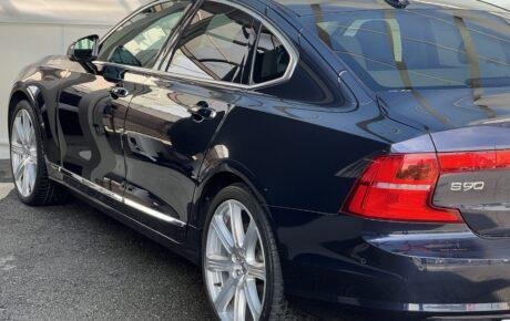 ボルボ　S90 T6 AWDインスクリプション