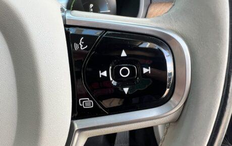 ボルボ　S90 T6 AWDインスクリプション