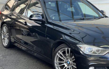 BMW　320i ツーリング　Mスポーツ