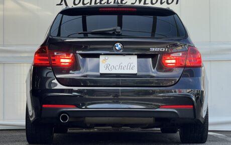 BMW　320i ツーリング　Mスポーツ
