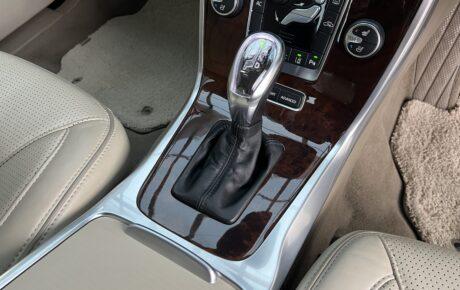 ボルボ　S80　T6 AWD 4WD