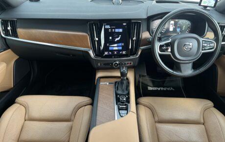 ボルボ　S90 T6 AWDインスクリプション 4WD