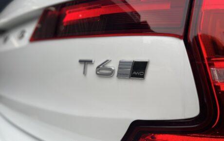 ボルボ　S90 T6 AWDインスクリプション 4WD