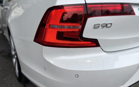 ボルボ　S90 T6 AWDインスクリプション 4WD