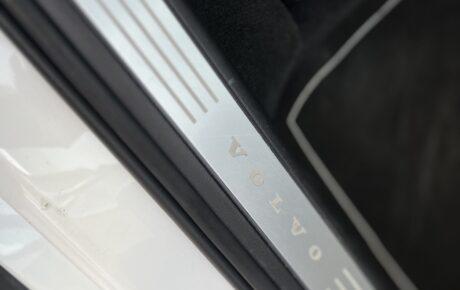 ボルボ　S90 T6 AWDインスクリプション 4WD