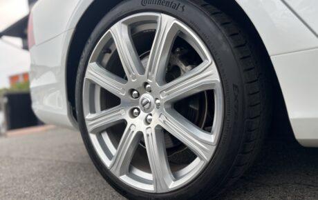 ボルボ　S90 T6 AWDインスクリプション 4WD