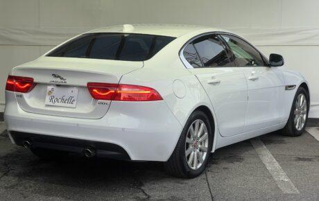 ジャガー　XEピュア2.0L P200