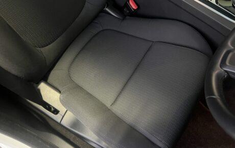 ジャガー　XEピュア2.0L P200