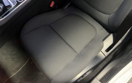 ジャガー　XEピュア2.0L P200