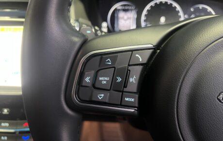 ジャガー　XEピュア2.0L P200