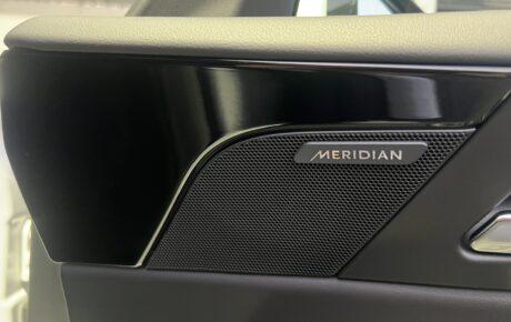 ジャガー　XEピュア2.0L P200