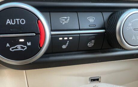 アルファロメオ　ジュリア　2.0ターボスーパー