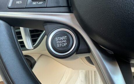 アルファロメオ　ジュリア　2.0ターボスーパー