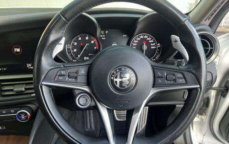 アルファロメオ　ジュリア　スーパー