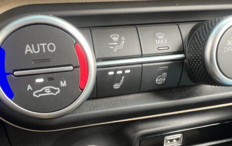 アルファロメオ　ジュリア　2.2ターボディーゼル スーパー