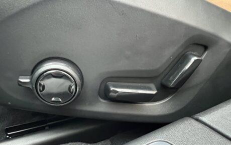 ボルボ　S90　T6　AWｄインスクリプション