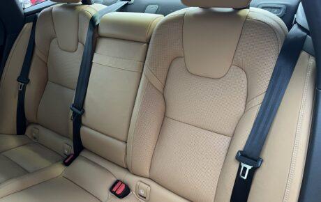 ボルボ　S90　T6　AWｄインスクリプション