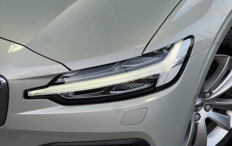 ボルボ　S60　T4モメンタム