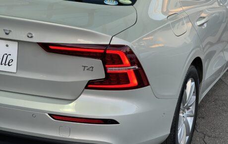 ボルボ　S60　T4モメンタム
