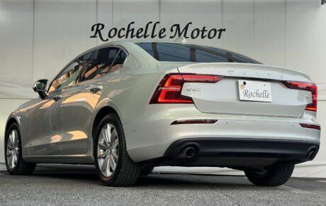 ボルボ　S60　T4モメンタム