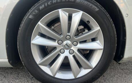 ボルボ　S60　T4モメンタム