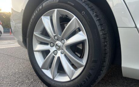 ボルボ　S60　T4モメンタム