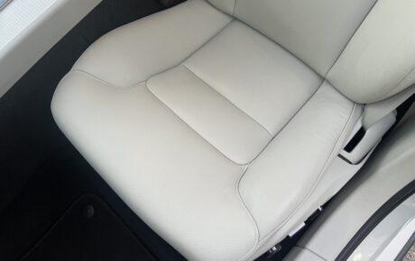 ボルボ　S60　T4モメンタム