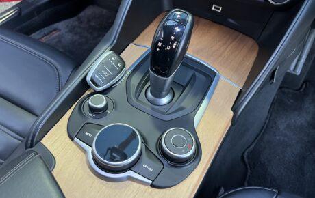 アルファロメオ　ジュリア　2.2ターボディーゼル スーパー