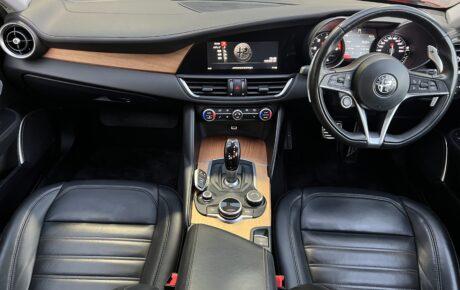 アルファロメオ　ジュリア　2.2ターボディーゼル スーパー