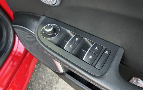 アルファロメオ　ジュリア　2.2ターボディーゼル スーパー