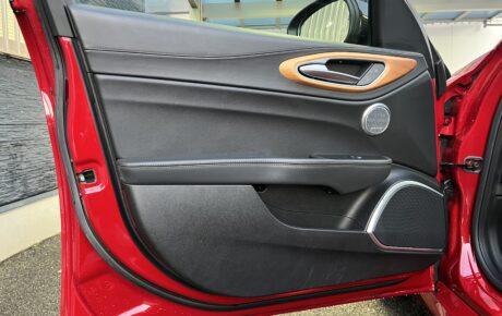 アルファロメオ　ジュリア　2.2ターボディーゼル スーパー