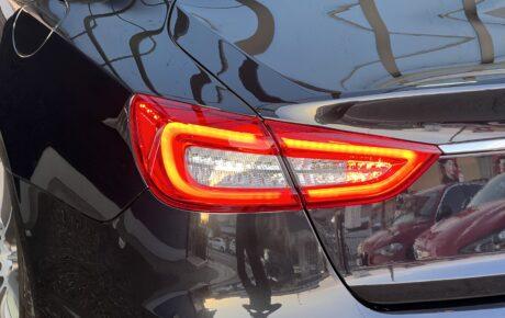 マセラティ　クアトロポルテ　Sグランスポーツ