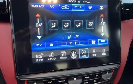 マセラティ　クアトロポルテ　Sグランスポーツ