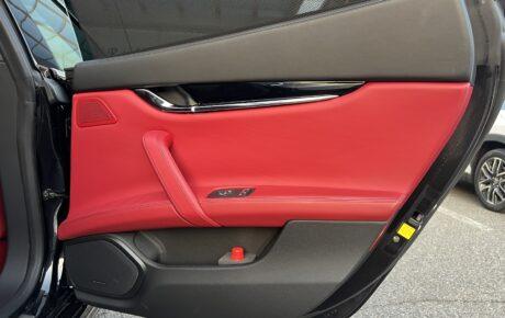 マセラティ　クアトロポルテ　Sグランスポーツ