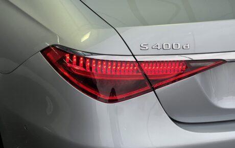 メルセデス・ベンツ　Sクラス　S400ｄ 4マチックＡＭＧライン 4ＷＤ