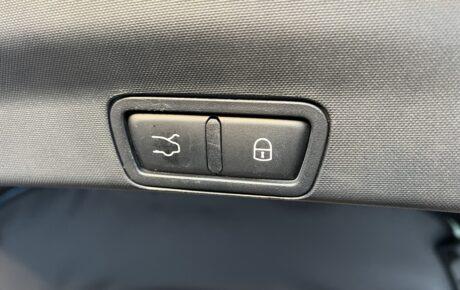 アルファロメオ　ステルヴィオ　ファーストエディション国内400台限定車