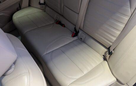 アルファロメオ　ステルヴィオ　ファーストエディション国内400台限定車