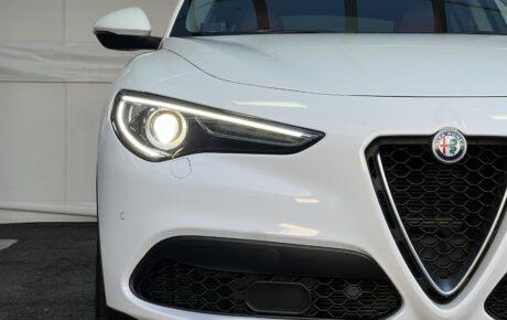 アルファロメオ　ステルヴィオ　2.0ターボQ4ラグジュアリーPKG