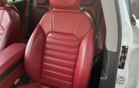 アルファロメオ　ステルヴィオ　2.0ターボQ4ラグジュアリーPKG