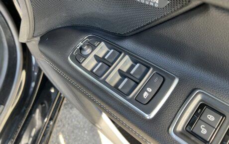 ジャガー　XF　S　3.0L P380