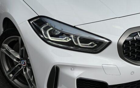 BMW 1シリーズ　M135iｘドライブ