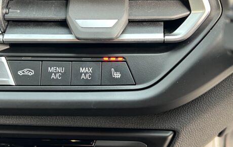 BMW 1シリーズ　M135iｘドライブ