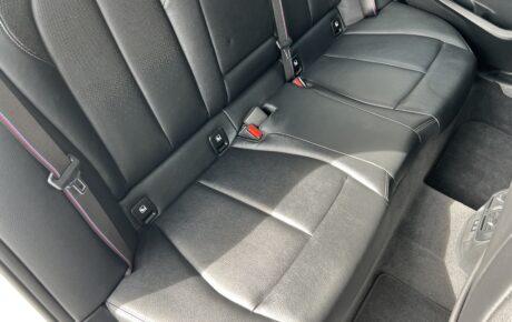 BMW 1シリーズ　M135iｘドライブ