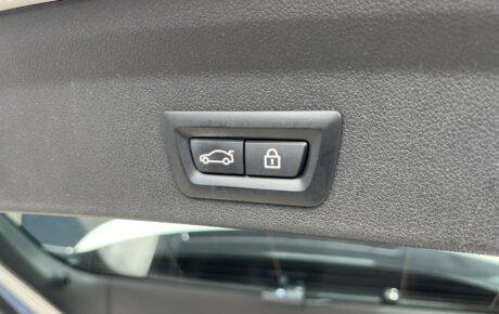 BMW 1シリーズ　M135iｘドライブ