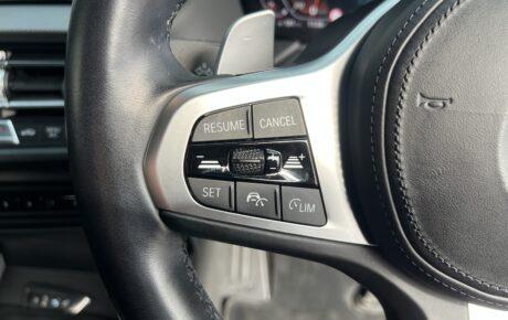 BMW 1シリーズ　M135iｘドライブ