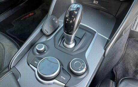 アルファロメオ　ジュリア　ヴェローチェ